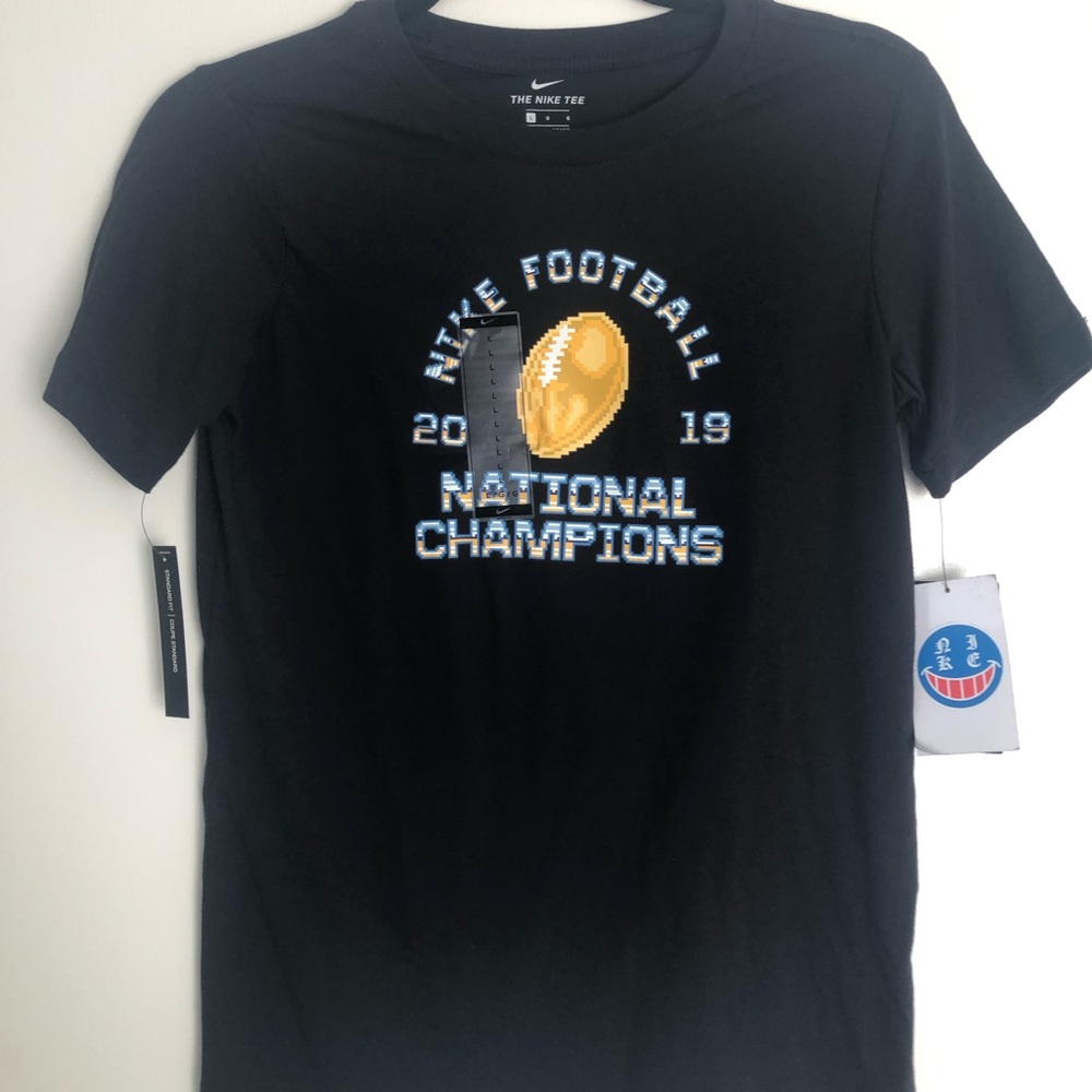 Nike tee